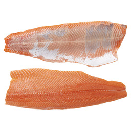 Filet de saumon sans peau découpé