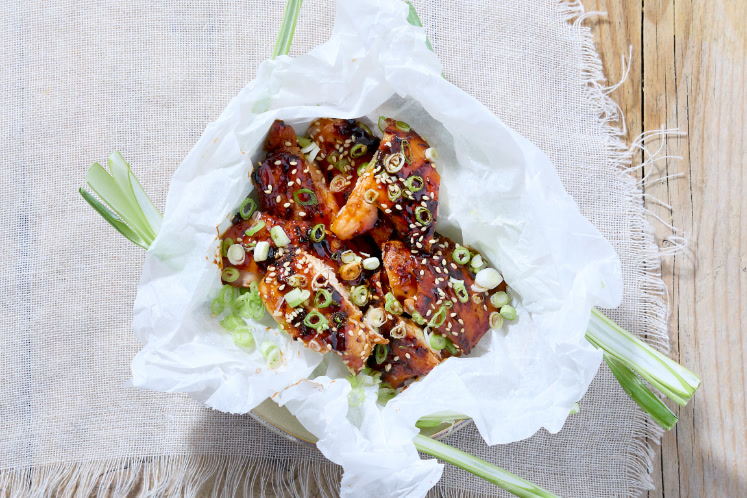 Spicy Korean chicken bites