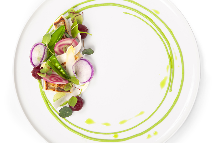 Snoekbaars, radijs, asperge, doperwt & biet