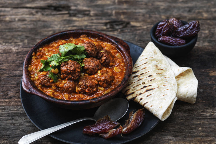 Harirasoep met Vegan Balletjes, saffraan en aromatische kruiden
