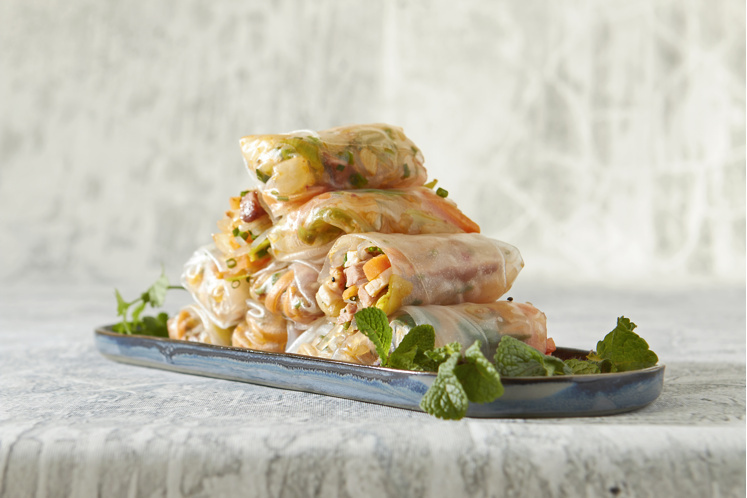 Springrolls met glasnoedels, eendenborst en rode ui