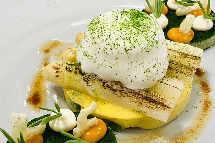 Flan van aardappel met asperge