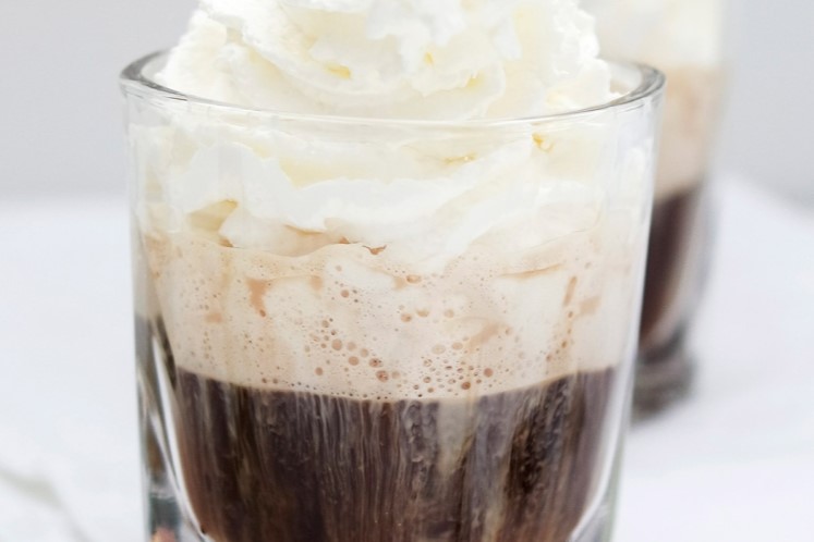 Indonesische Kaffeevariation mit Spekkoeklikör