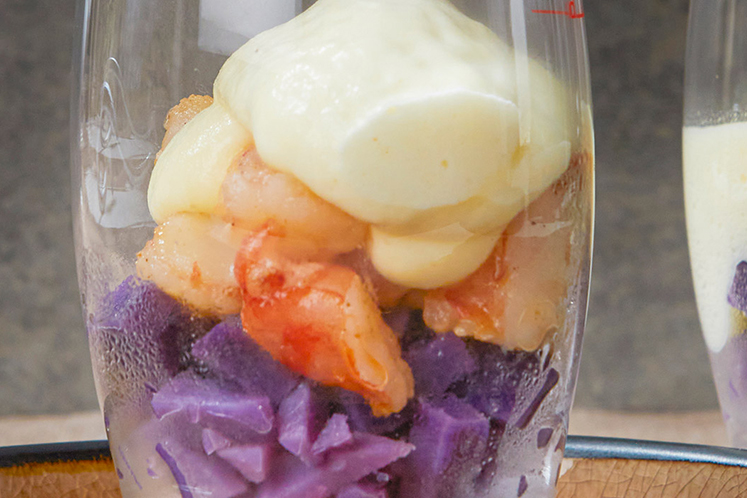 Espuma van aardappel met gerookte olijfolie