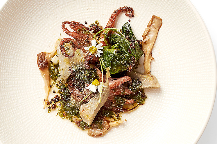 Artisjok met inktvis en spinazie