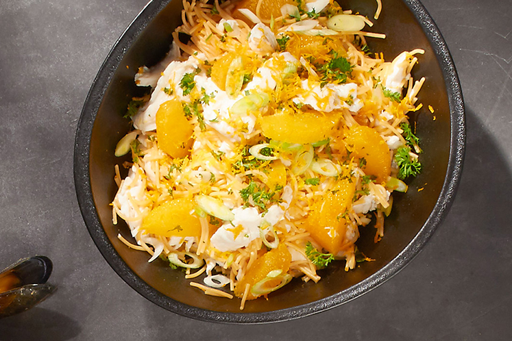 Paella met scholfilet en sinaasappel