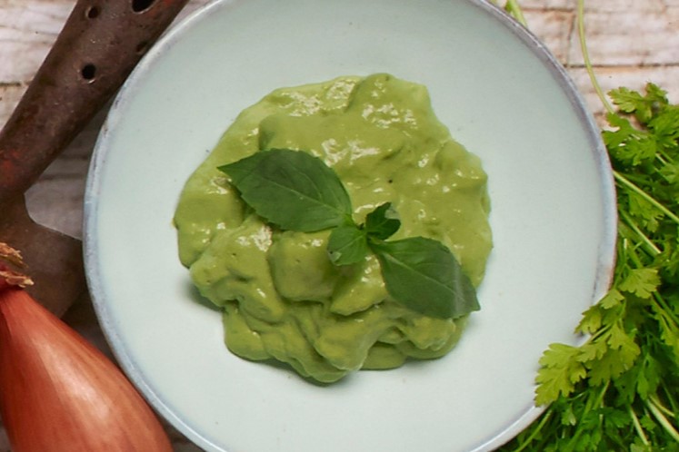 Mousse van basilicum