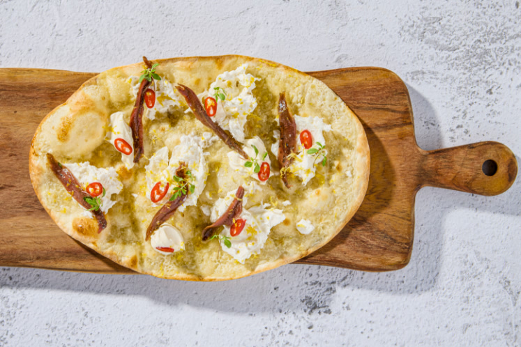 Flammkuchen burrata & ansjovis
