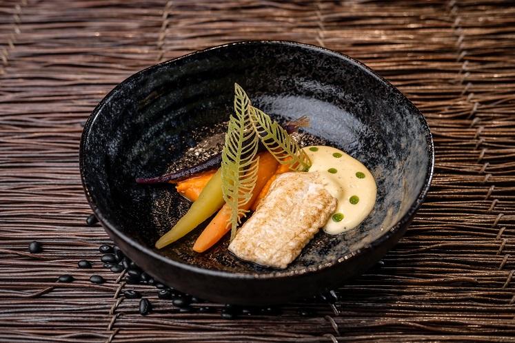 Schol, wortel en hollandaise