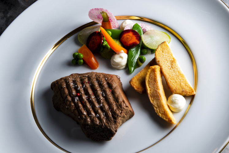 Aardappelen, groente en vlees