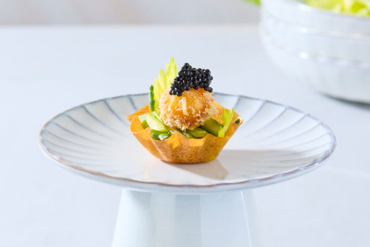 Aardappeltartelette met asperge-selderijsalade