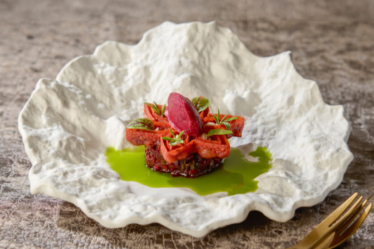 Bietentartaar met cranberry-ijs