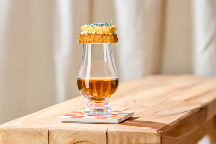 Brioche Manchego pincho