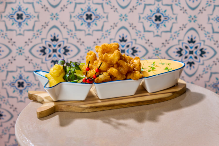 Calamaris met chilischuim en sinaasappel-sherrygel