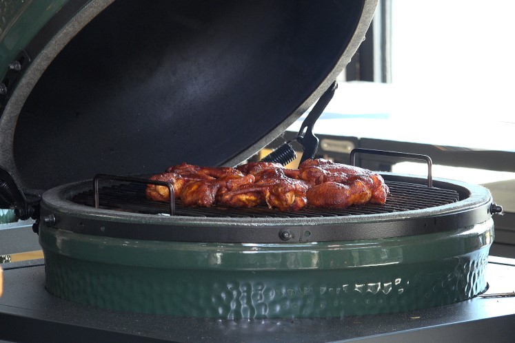 Chicken wings van de barbecue