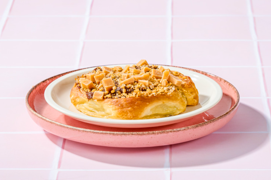 Cinnamon roll Nutella & Baileys