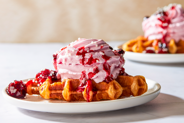 Croissantwafel & rood fruit