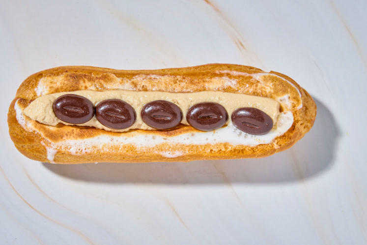 Eclair tiramisu-style