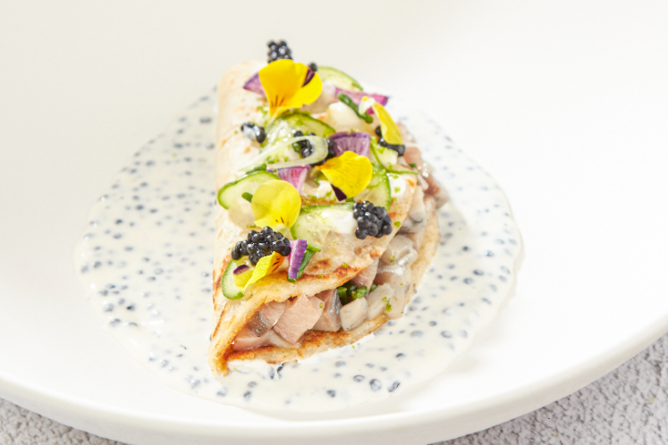 Flensjes gevuld met tartaar van haring