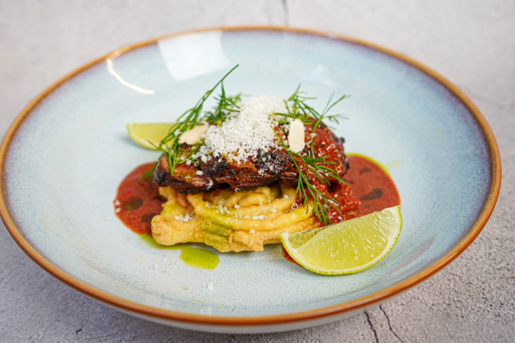 Hertenbiefstuk in achiote-marinade