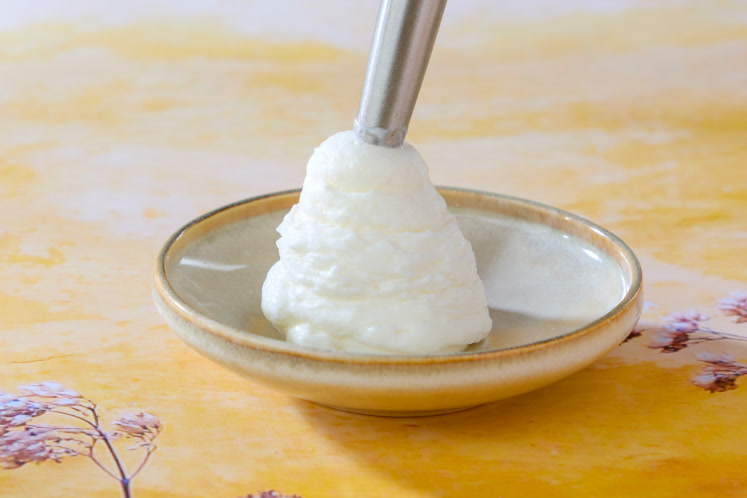 Espuma van honing en yoghurt