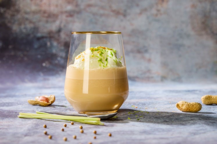 Infused saté cocktail