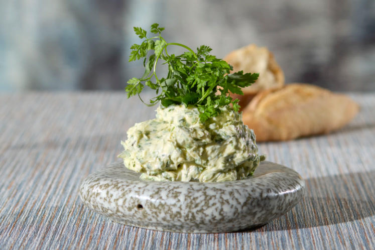 Kruiden- en knoflookboter