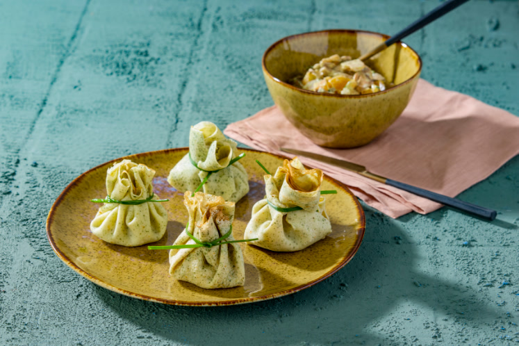Kruidenflensjes met paddenstoelen en pompoen