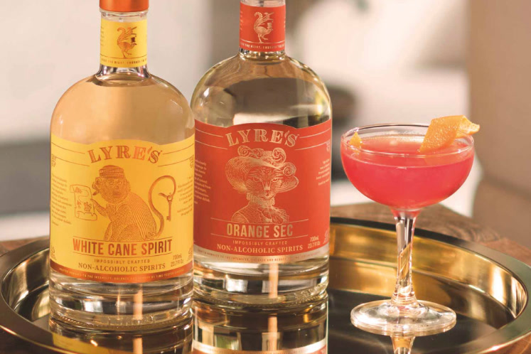 Lyre’s Cosmopolitan