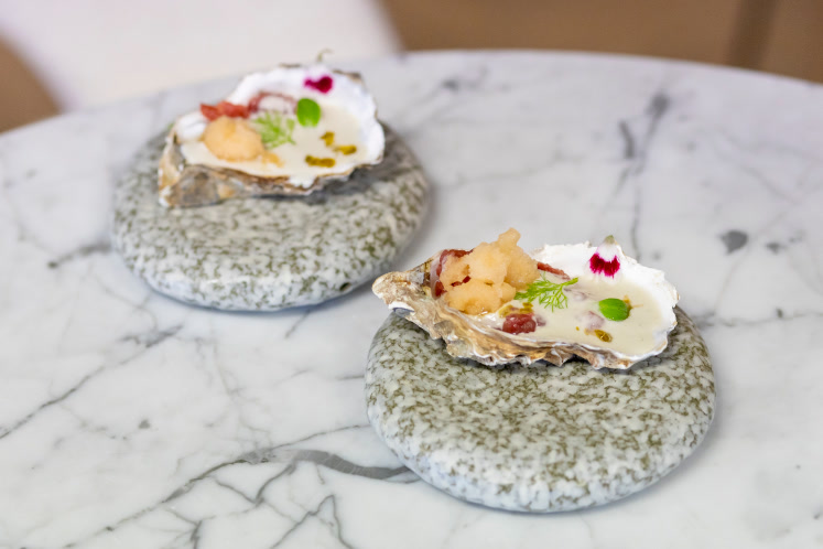 Lam, oester & shaved Ice — video