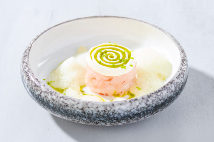 Panna cotta d'asperge et miso avec tartare de gambas — extra image