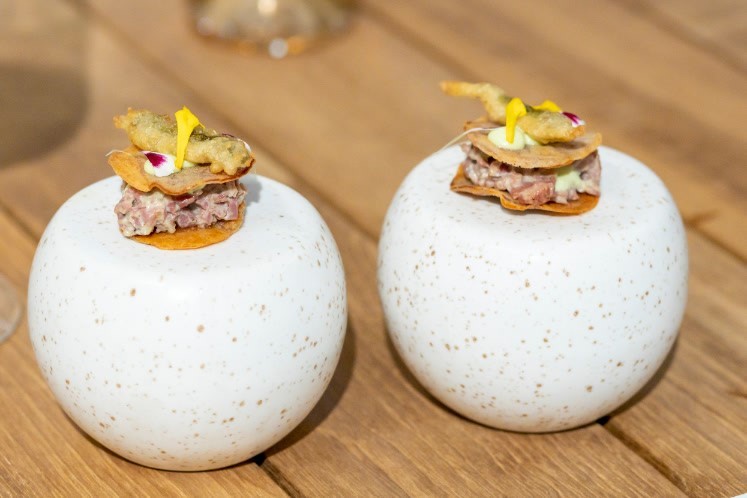 Pastrami met Parmaham en salie