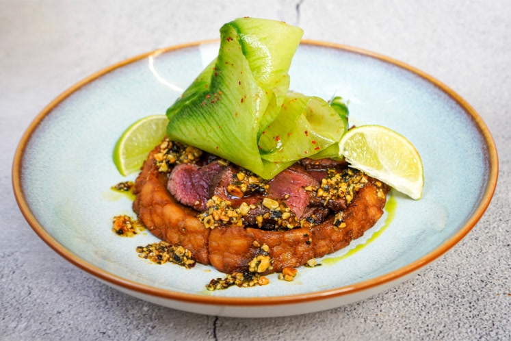 Sopes met hertenbiefstuk