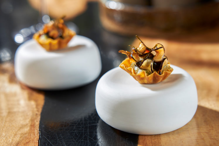 Schorseneren, gezouten citroen, zwarte knoflook