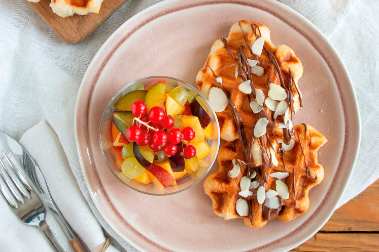 Zoete wafels met hazelnootpasta