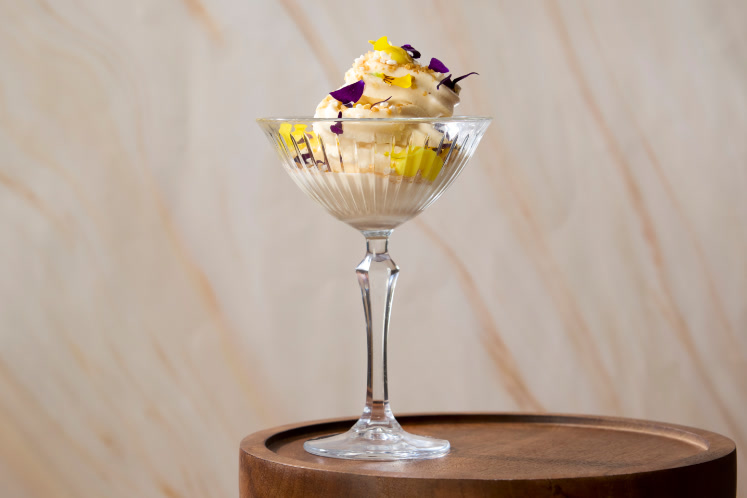 Lemon & Meringue soft serve