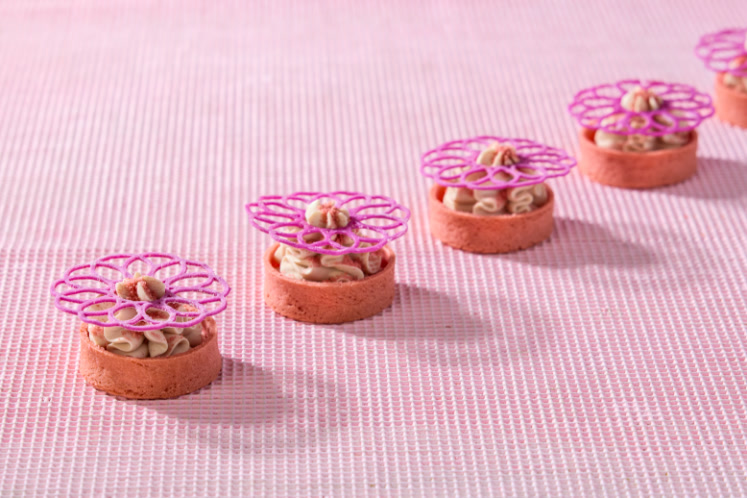 Aardbeien tartelette met een mousse van candy