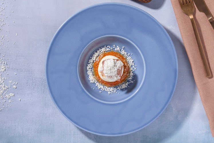 Burrata tomatenzalf met Parmaham en truffelsneeuw