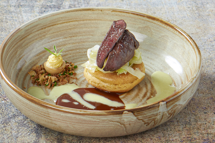 Duiffilet met een cakeje van knolselderij