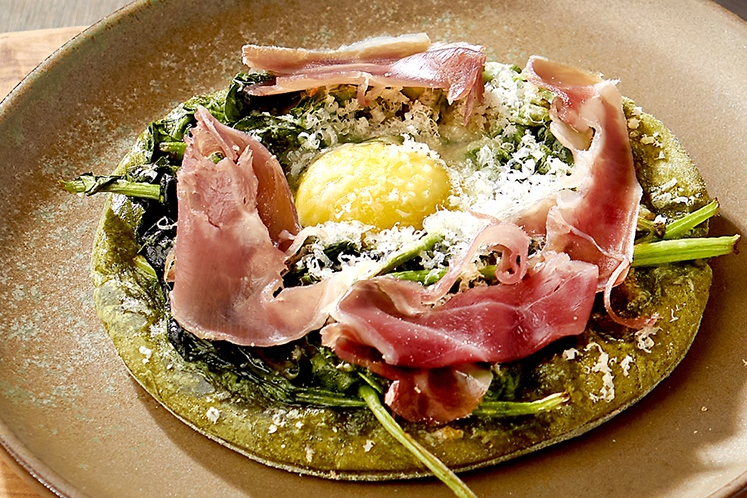 Spinazie en knoflook pizza