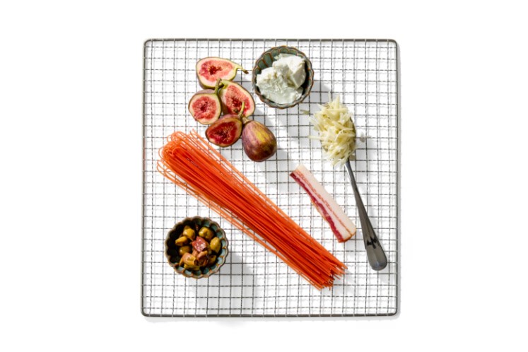Tagliolini, vijgen, pancetta, Parmezaan en geitenkaas — extra image